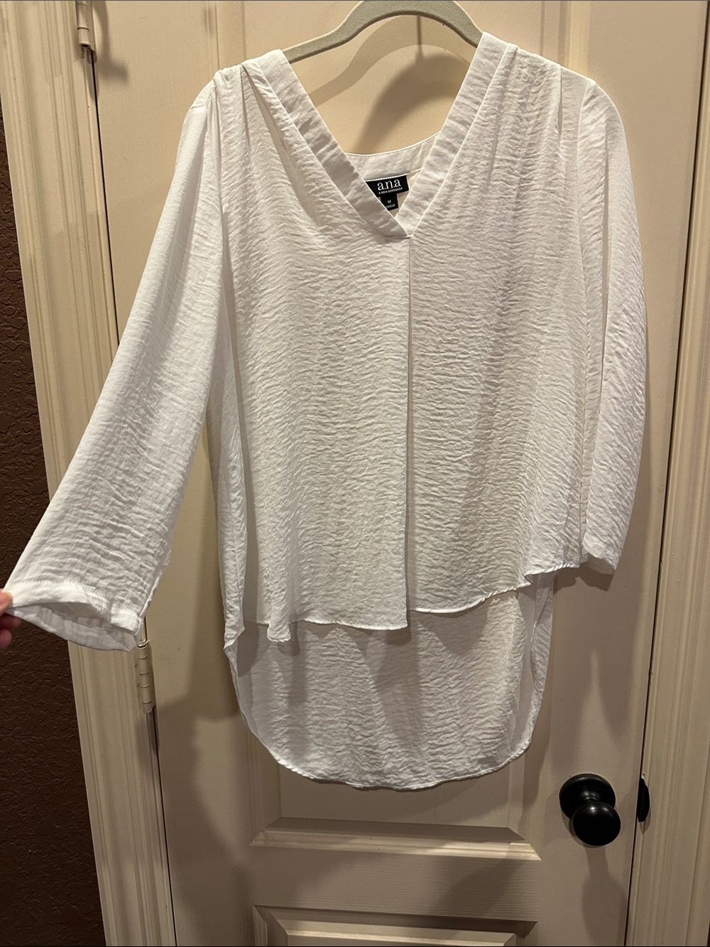 a.n.a White Layered V-Neck Textured Blouse